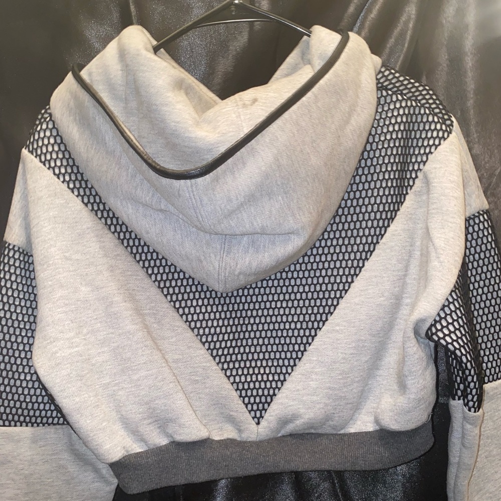 Cropped sweater